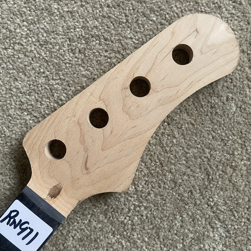 عنق جيتار باس مخصص غير مكتمل ا - مراجعة Bass Guitar Fretless وسعره