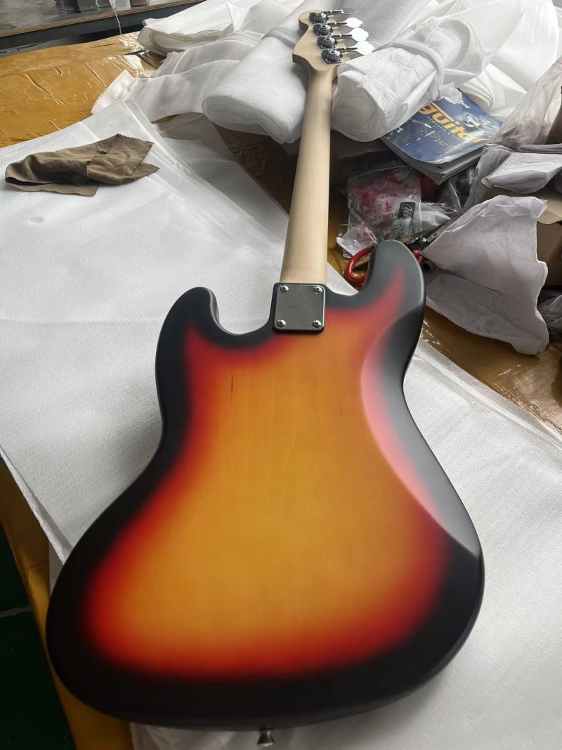 توصيل مجاني لجهير كهربائي ذو 4 - مراجعة Bass Guitar Fretless وسعره